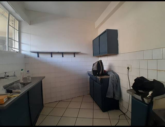 1 BEDROOM FLAT FOR SALE IN VEREENIGING CENTRAL